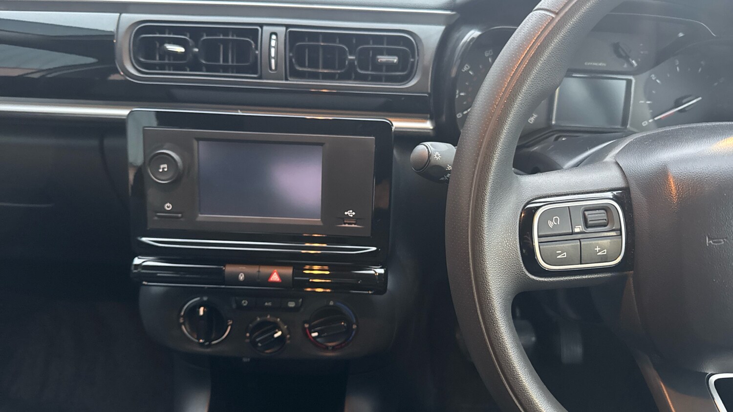 Used Citroen C3 2023 for sale - 76998807: Photo 10