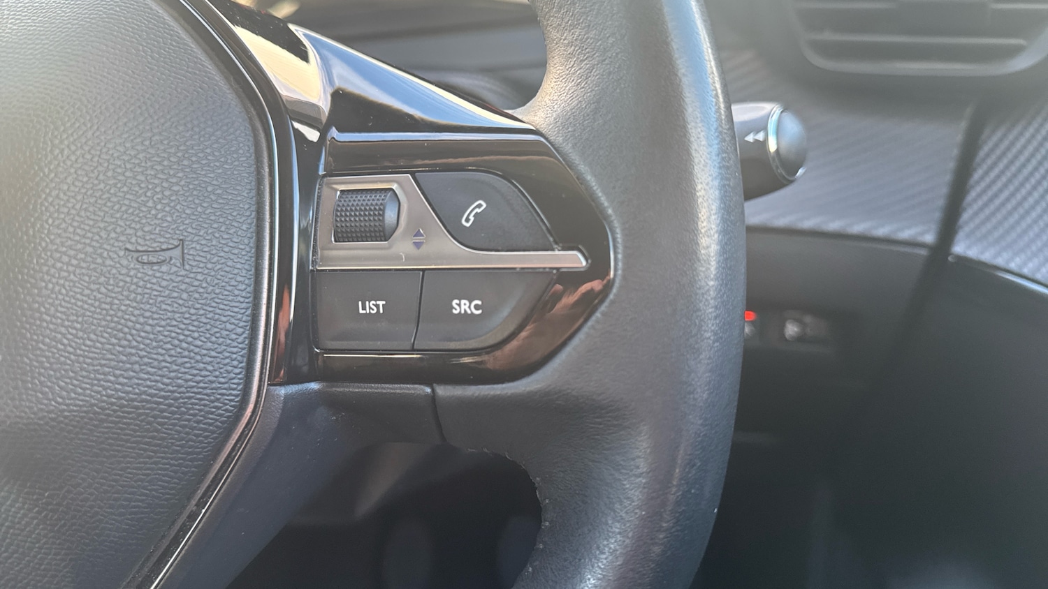 Used Peugeot 208 2021 for sale - 76667831: Photo 24