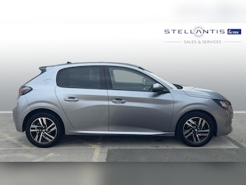 Used Peugeot 208 2021 for sale - 76073714: Photo 2