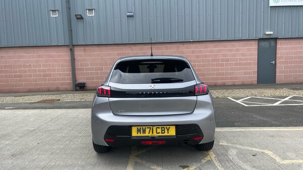 Used Peugeot 208 2021 for sale - 76073714: Photo 9