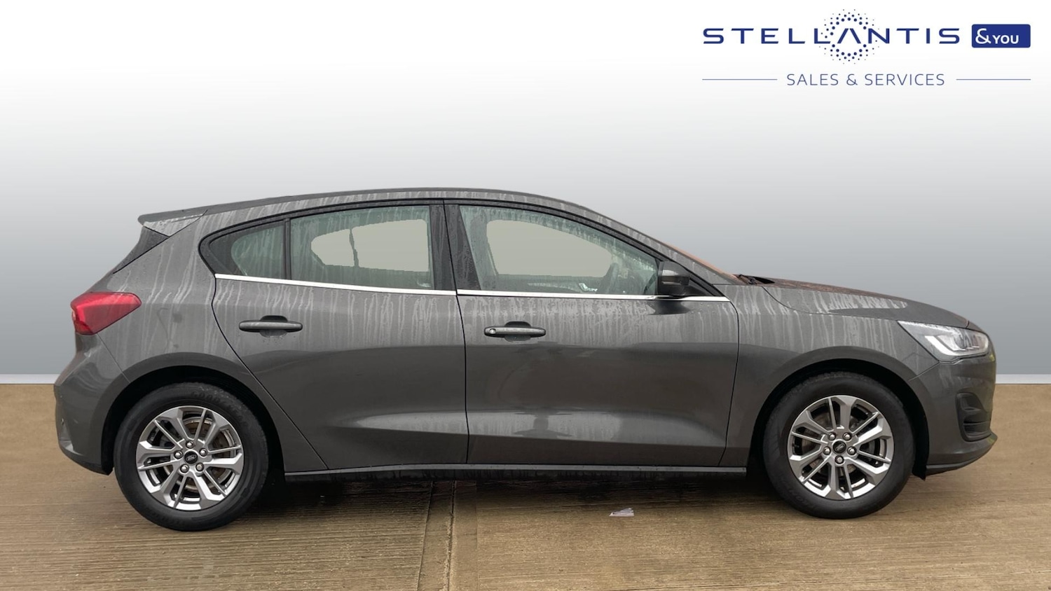 Used Ford Focus 2023 for sale - 77092080: Photo 2