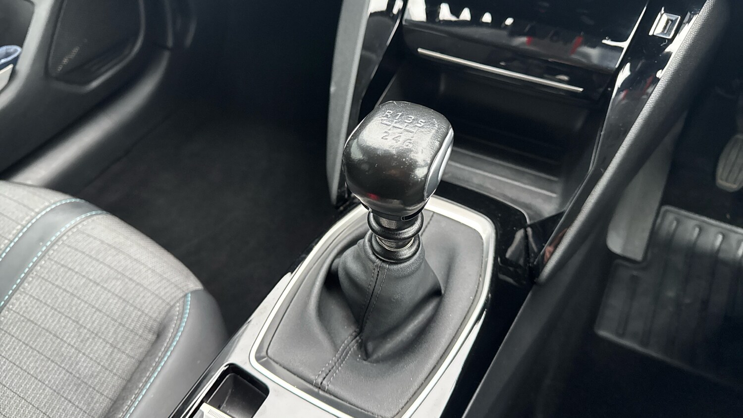 Used Peugeot 208 2021 for sale - 76659880: Photo 21