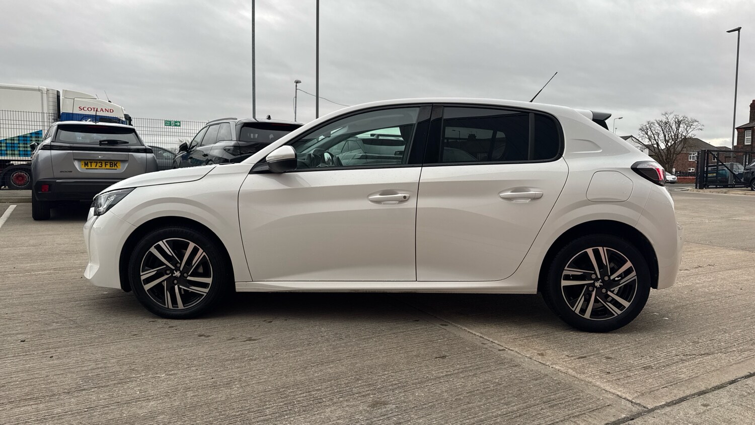 Used Peugeot 208 2021 for sale - 76659880: Photo 7