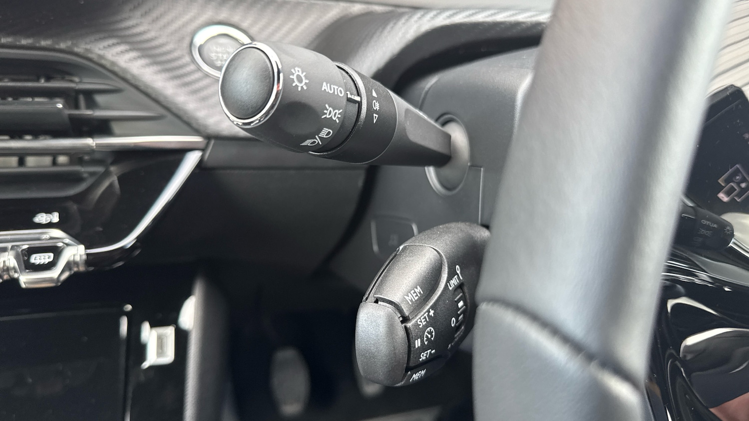 Used Peugeot 2008 2024 for sale - 76803249: Photo 27