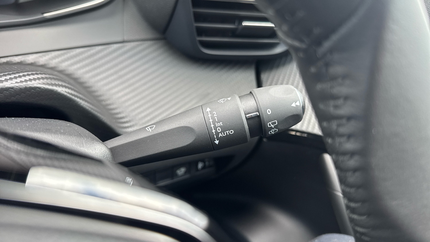 Used Peugeot 2008 2024 for sale - 76803249: Photo 28