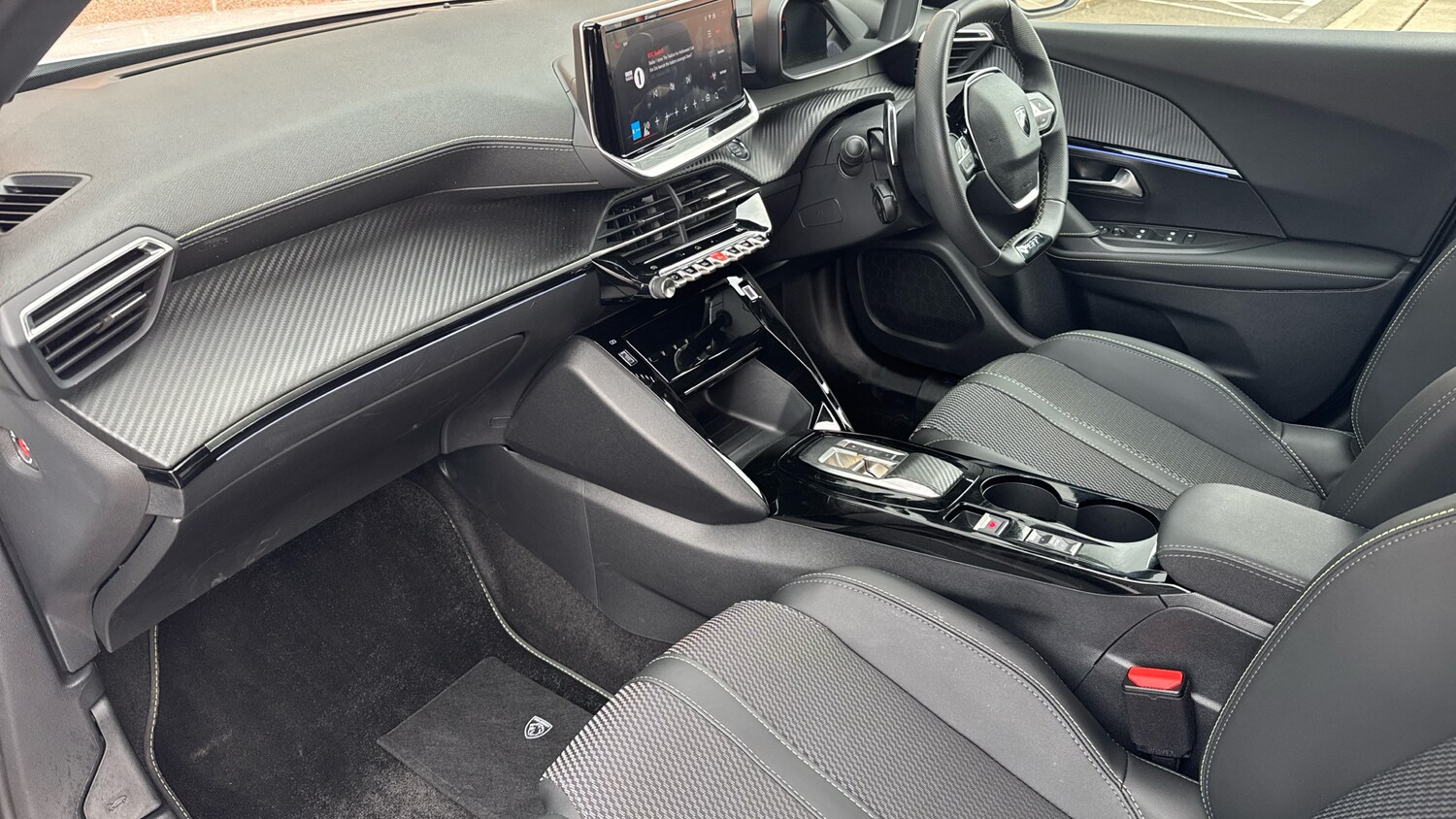 Used Peugeot 2008 2025 for sale - 76419728: Photo 12