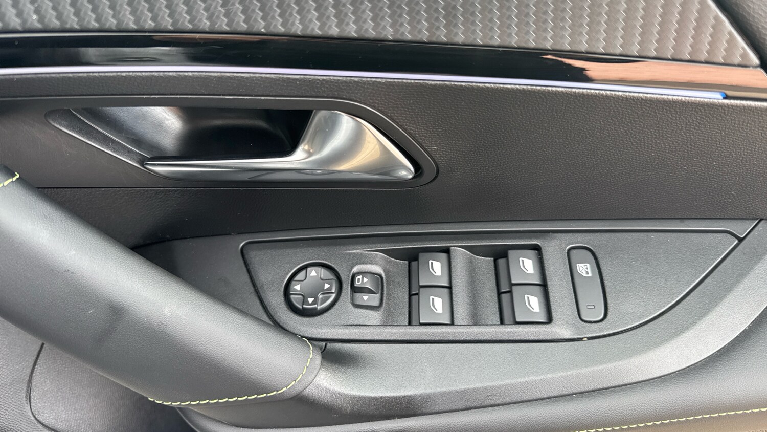 Used Peugeot 2008 2025 for sale - 76419728: Photo 22