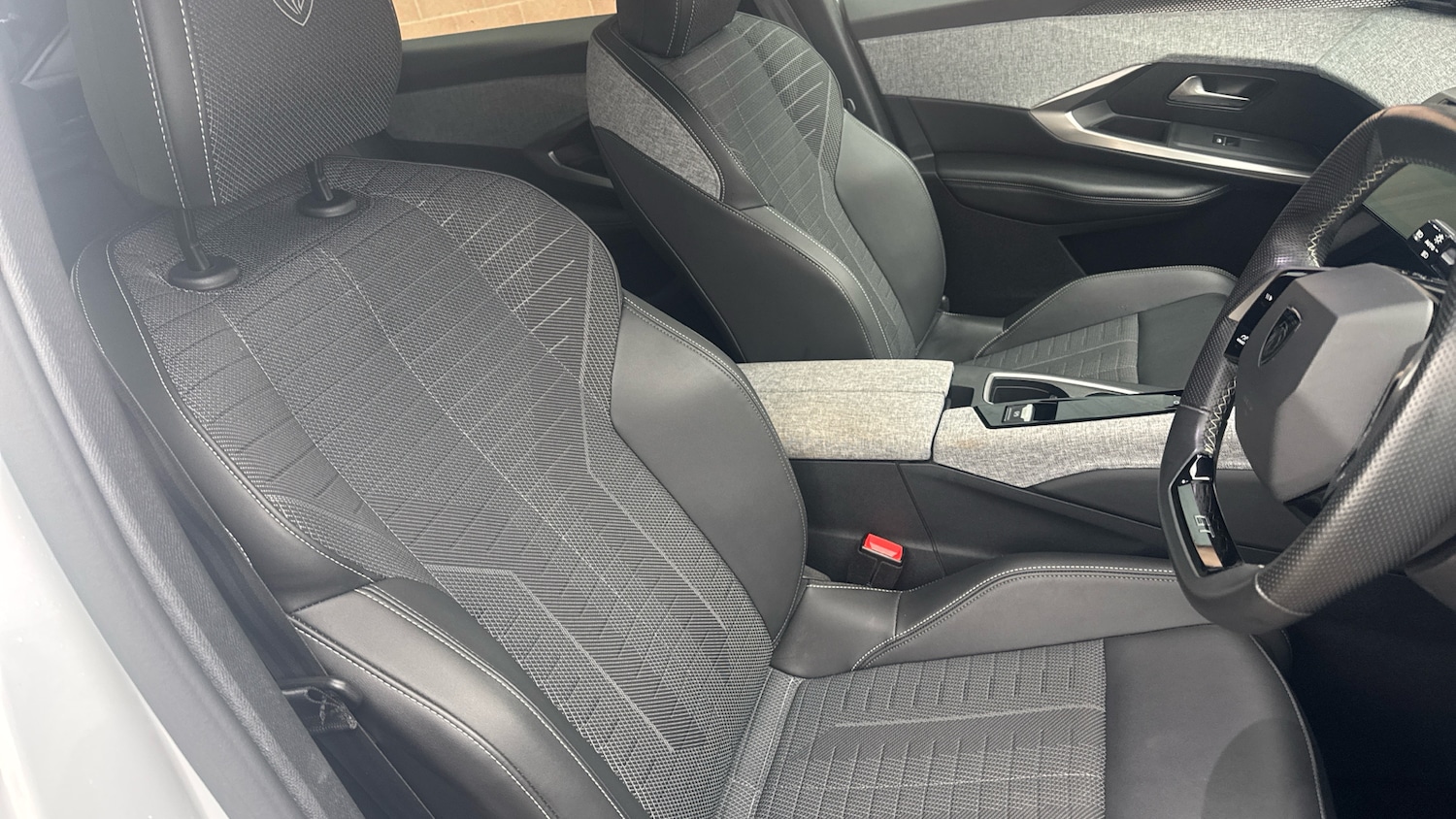 Used Peugeot 3008 2025 for sale - 77204885: Photo 42