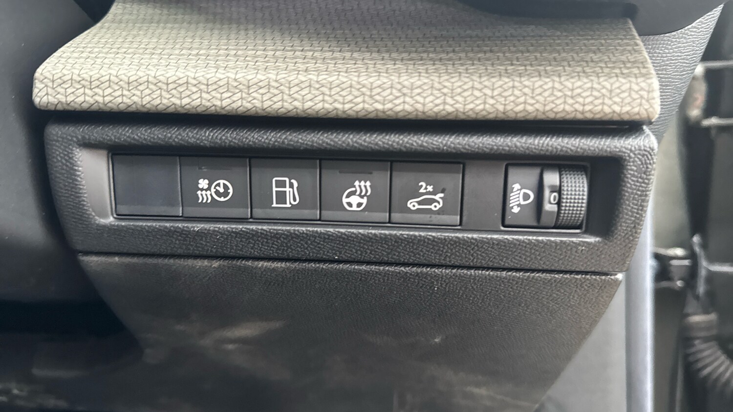 Used Citroen C5 X 2023 for sale - 76803244: Photo 35