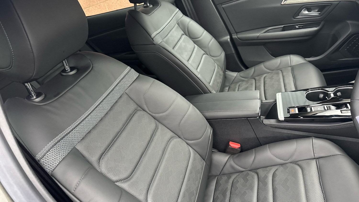 Used Citroen C5 X 2023 for sale - 76803244: Photo 43