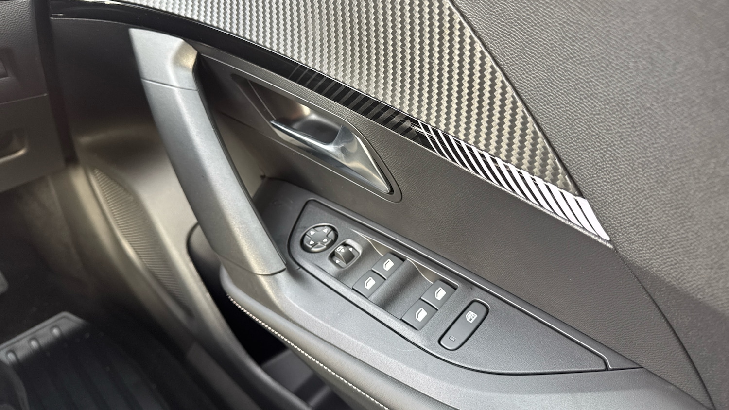 Used Peugeot 2008 2025 for sale - 76690699: Photo 22