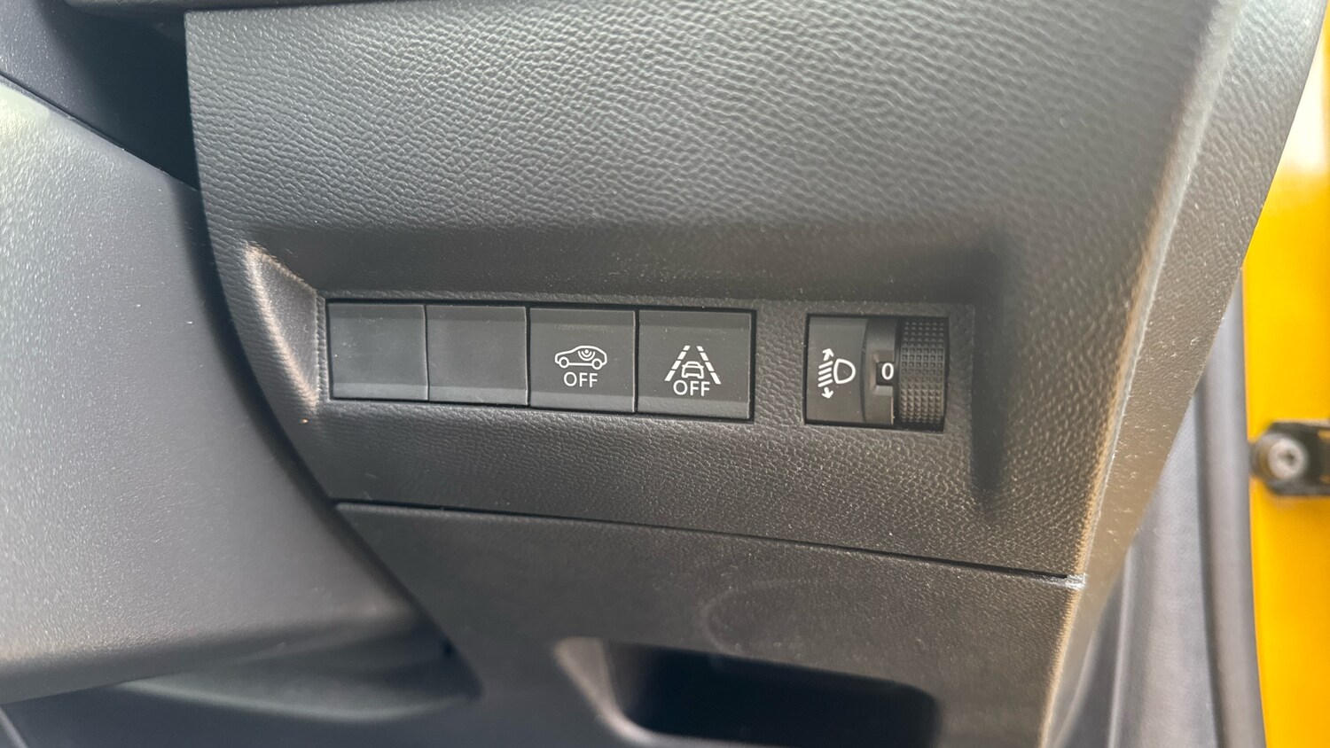 Used Peugeot 208 2023 for sale - 77075221: Photo 34