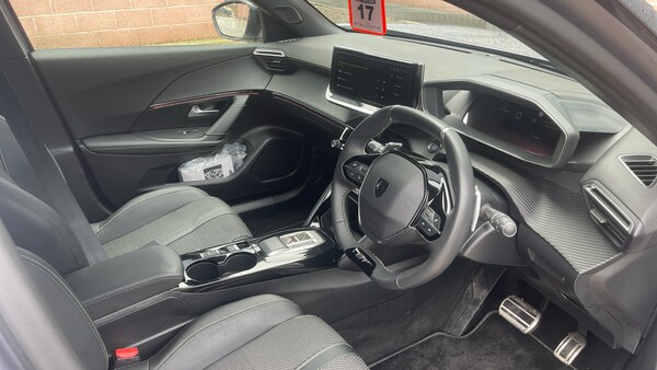 Used Peugeot 2008 2024 for sale - 75992269: Photo 11