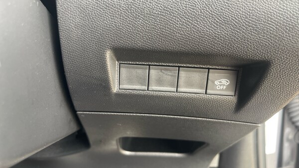 Used Peugeot 2008 2024 for sale - 75992269: Photo 33