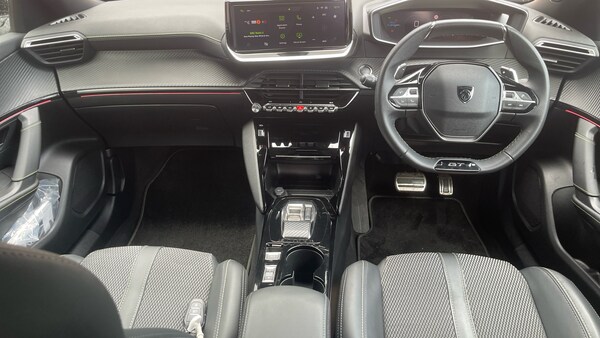 Used Peugeot 2008 2024 for sale - 75992269: Photo 4