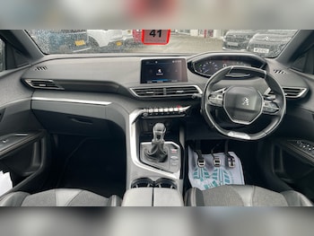 Used Peugeot 5008 2018 for sale - 75671413: Photo