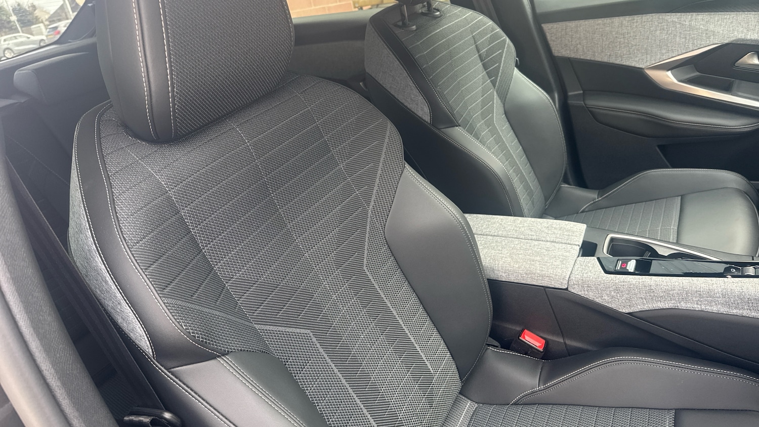 Used Peugeot 3008 2024 for sale - 77539103: Photo 42