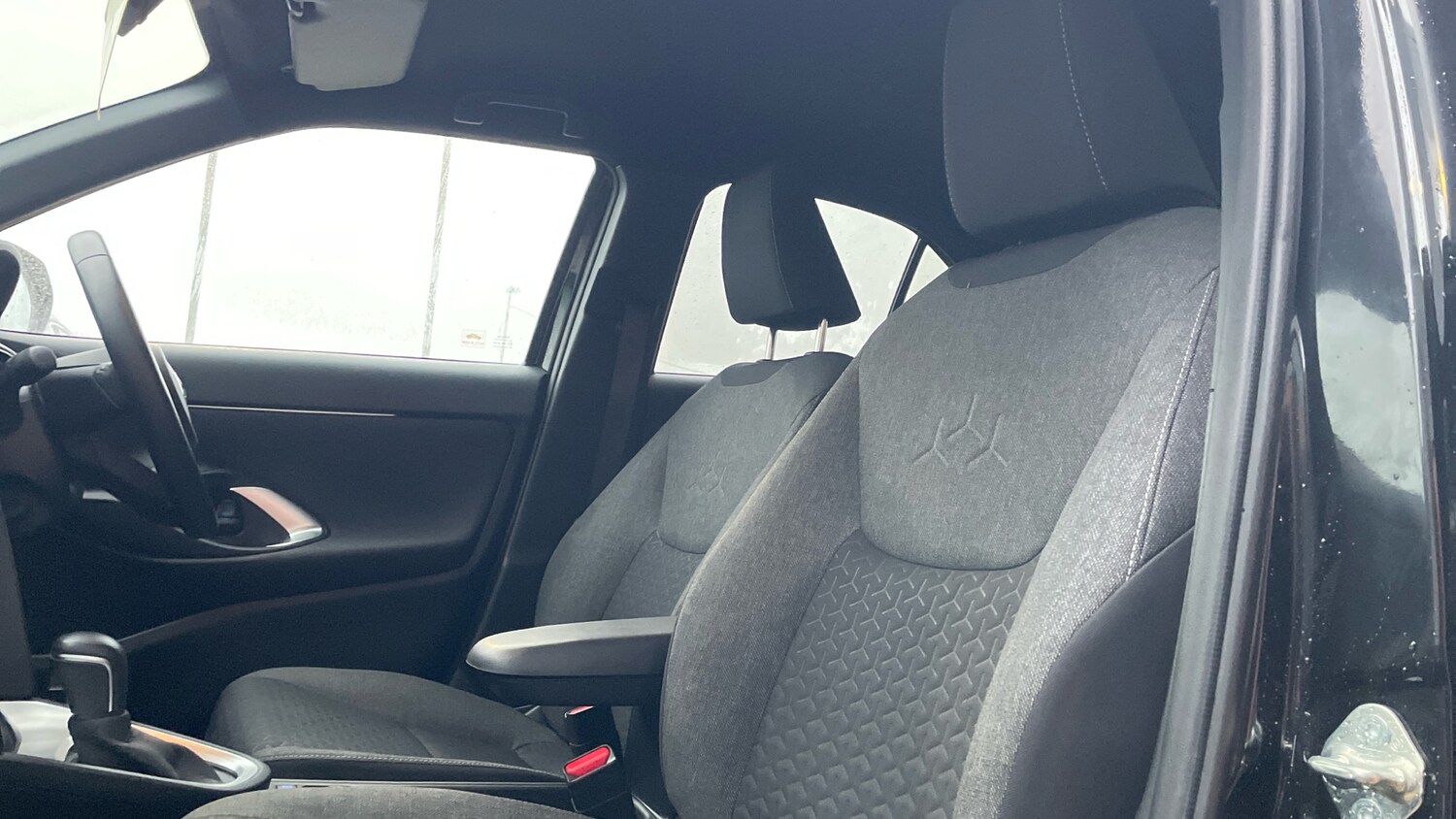 Used Toyota Yaris Cross 2022 for sale - 75733159: Photo 41