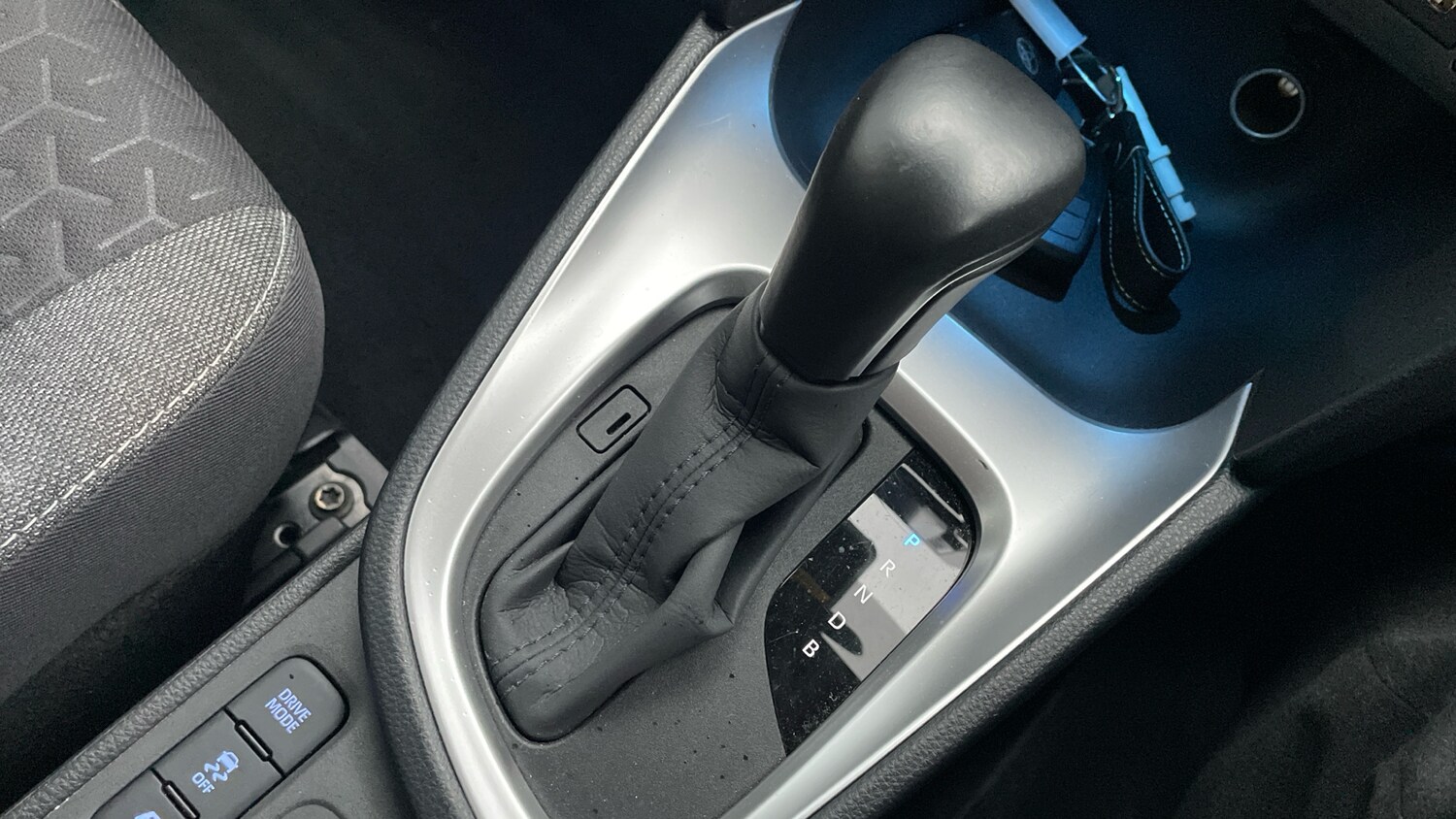 Used Toyota Yaris Cross 2022 for sale - 75733159: Photo 52