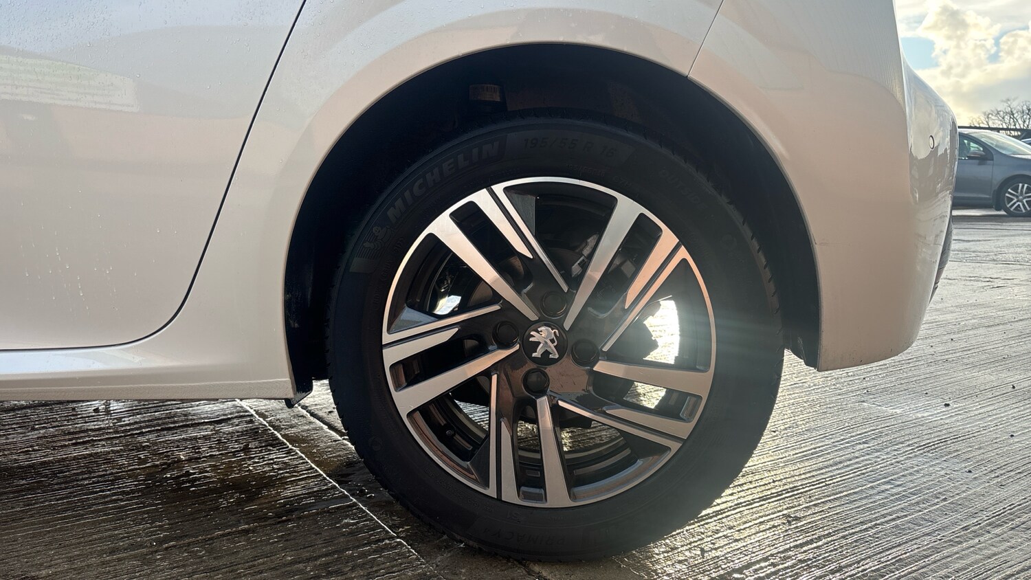 Used Peugeot 208 2022 for sale - 76647102: Photo 16