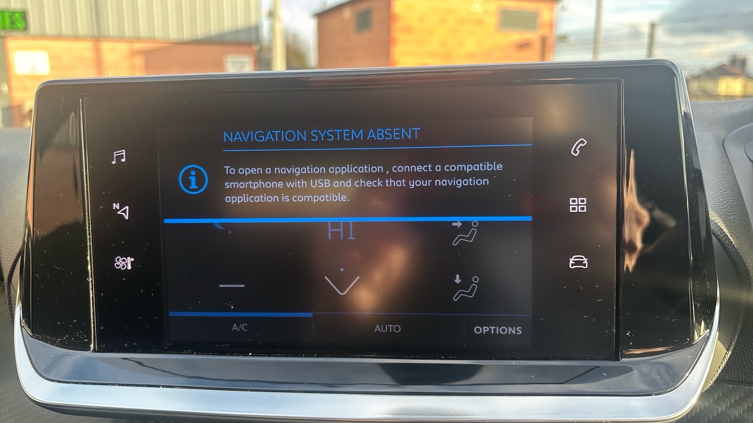 Used Peugeot 208 2022 for sale - 76647102: Photo 32