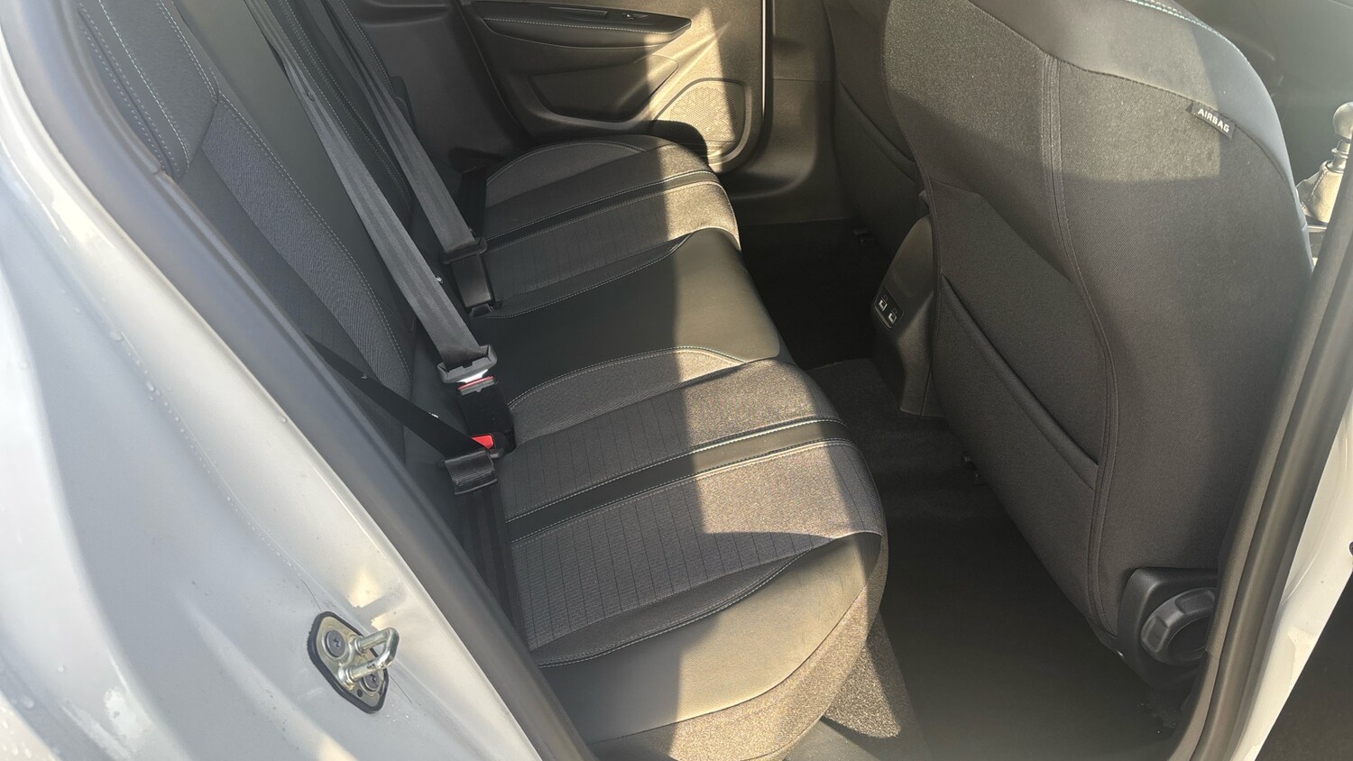 Used Peugeot 208 2022 for sale - 76647102: Photo 33