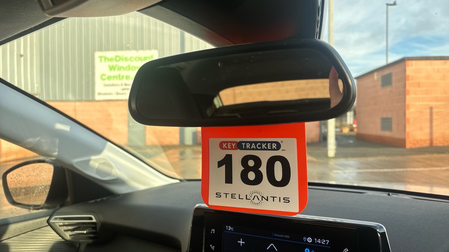 Used Peugeot 208 2022 for sale - 76647102: Photo 37