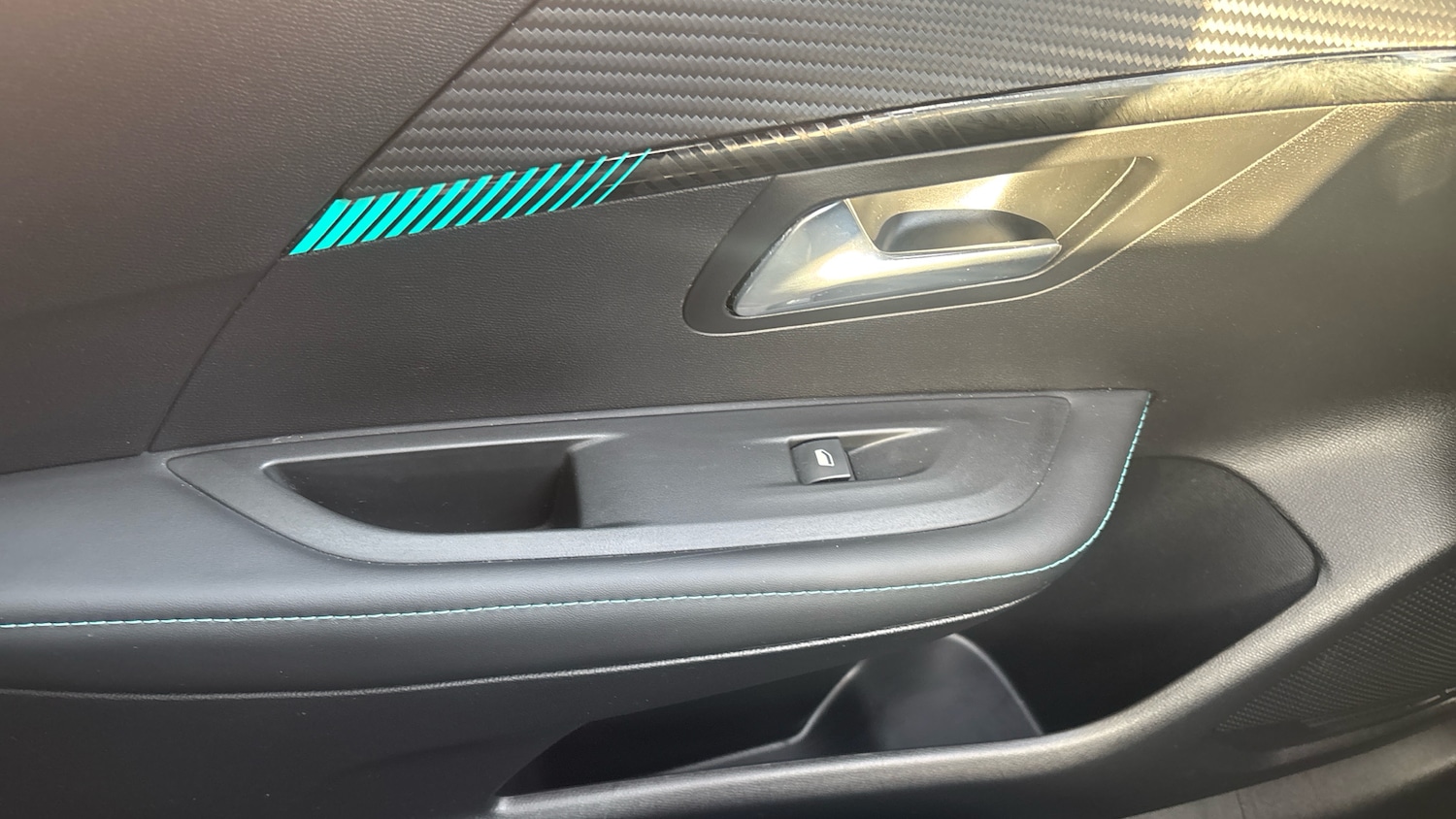 Used Peugeot 208 2022 for sale - 76647102: Photo 41