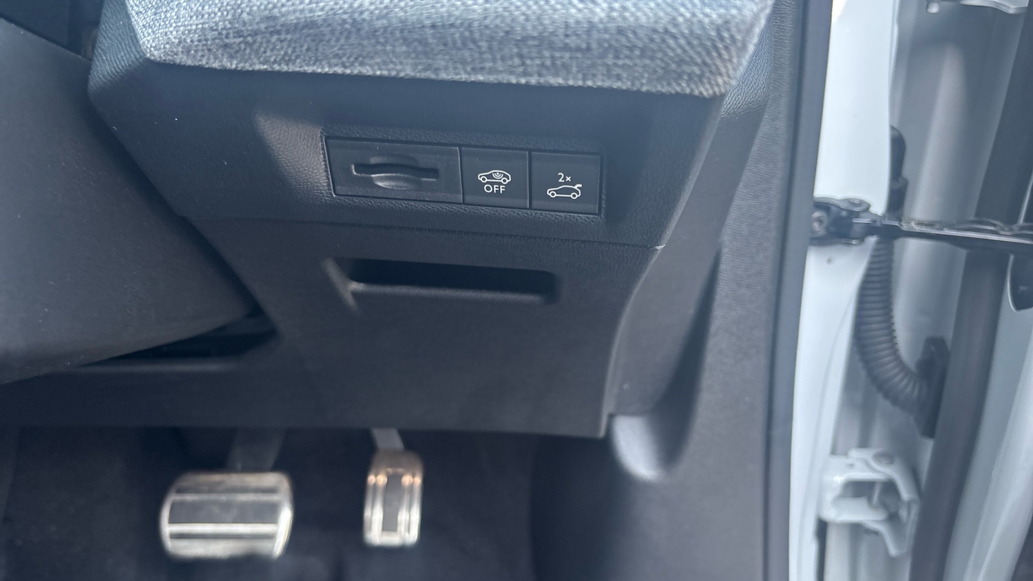 Vehicle 33