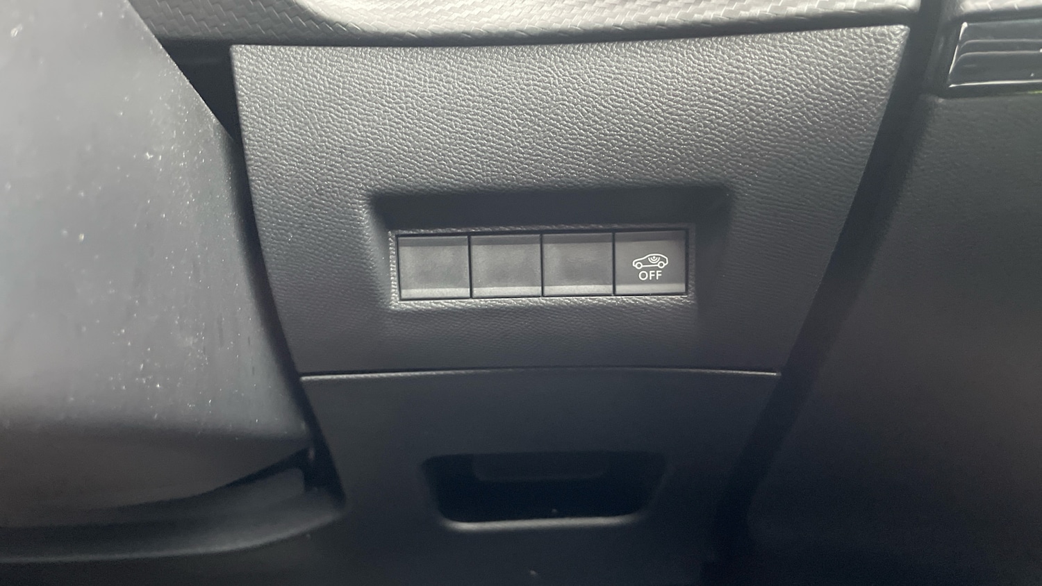 Used Peugeot 2008 2024 for sale - 76359057: Photo 31
