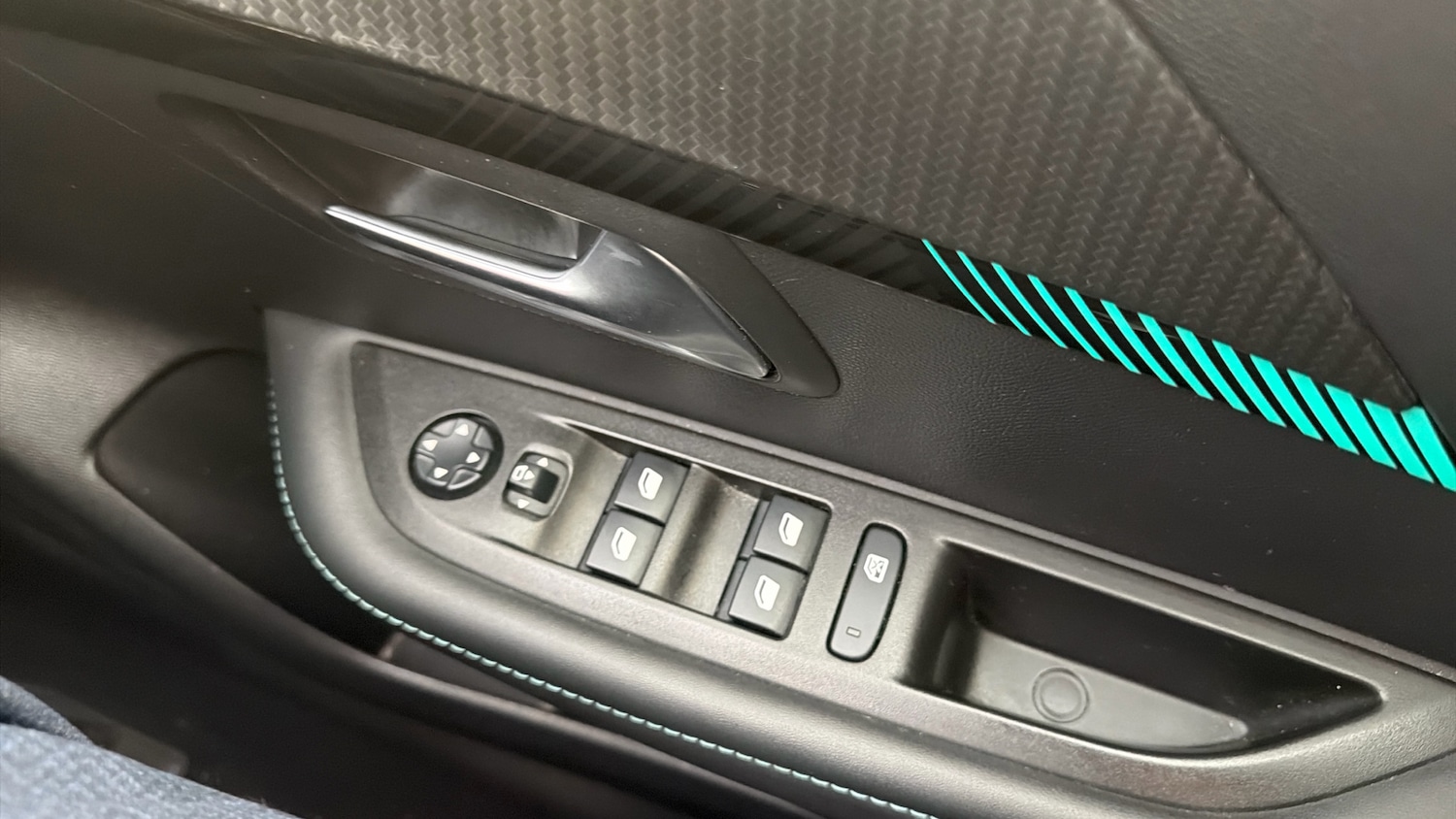 Used Peugeot 208 2020 for sale - 76667842: Photo 23