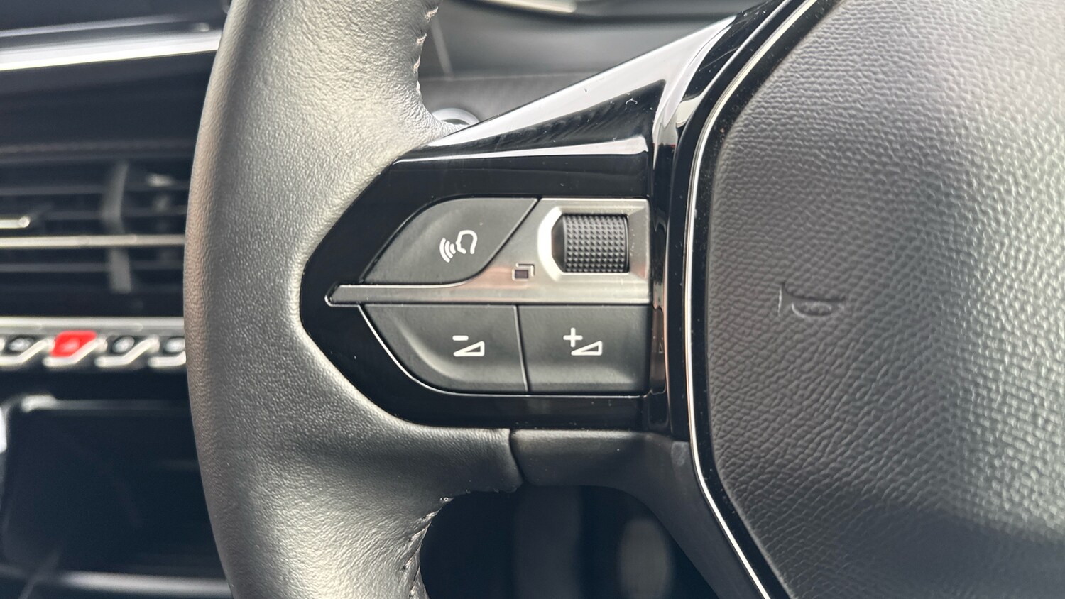 Used Peugeot 208 2024 for sale - 77754943: Photo 23