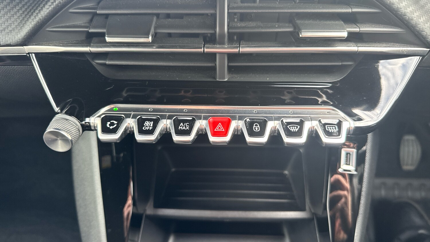 Used Peugeot 2008 2023 for sale - 77599573: Photo 18