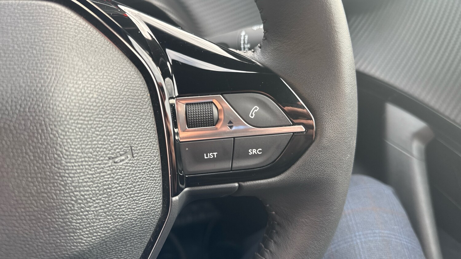 Used Peugeot 2008 2023 for sale - 77599573: Photo 24