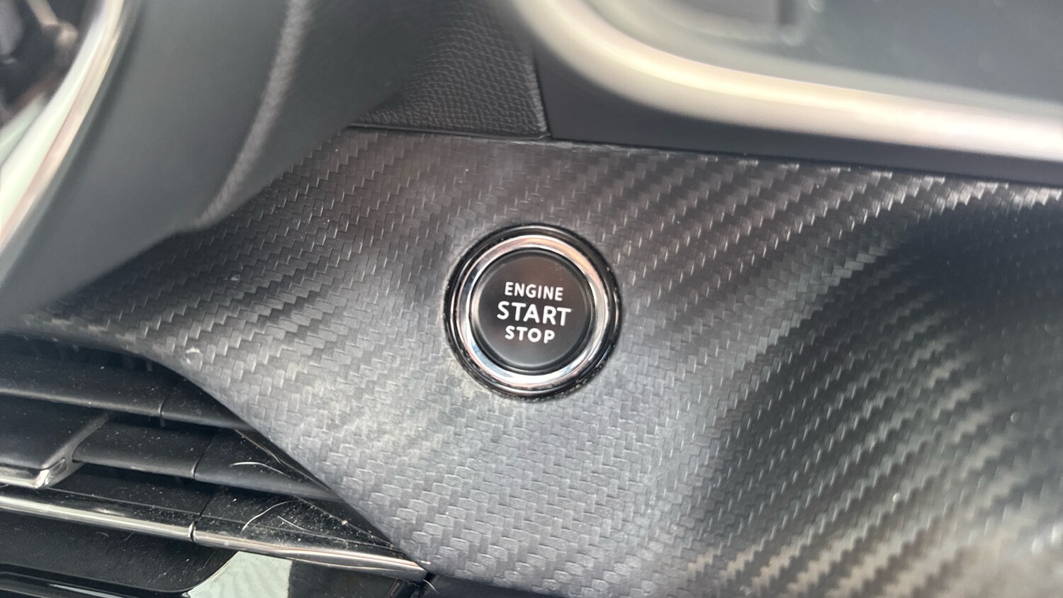 Used Peugeot 2008 2021 for sale - 76099783: Photo 40