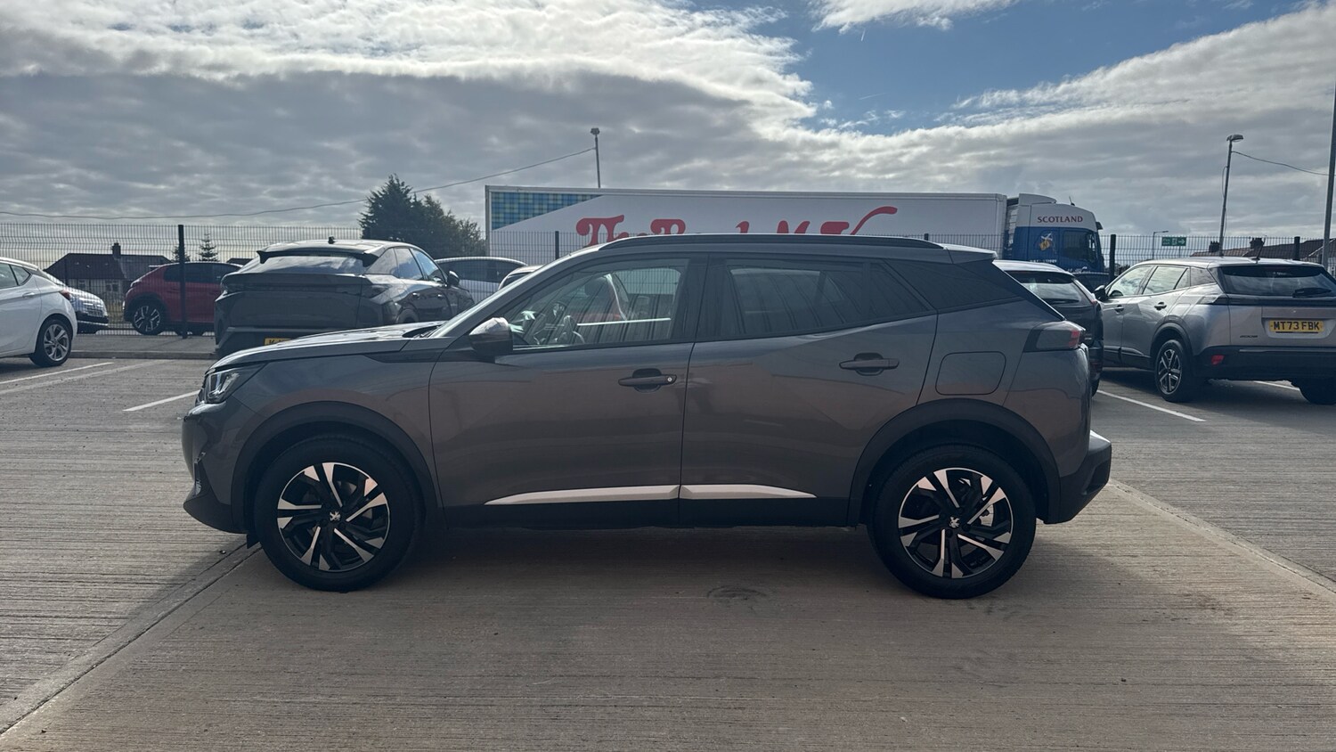 Used Peugeot 2008 2021 for sale - 76099783: Photo 6