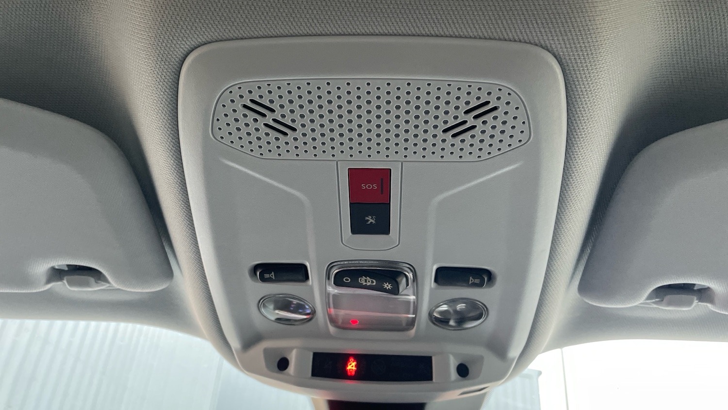 Used Peugeot 2008 2022 for sale - 76772563: Photo 40