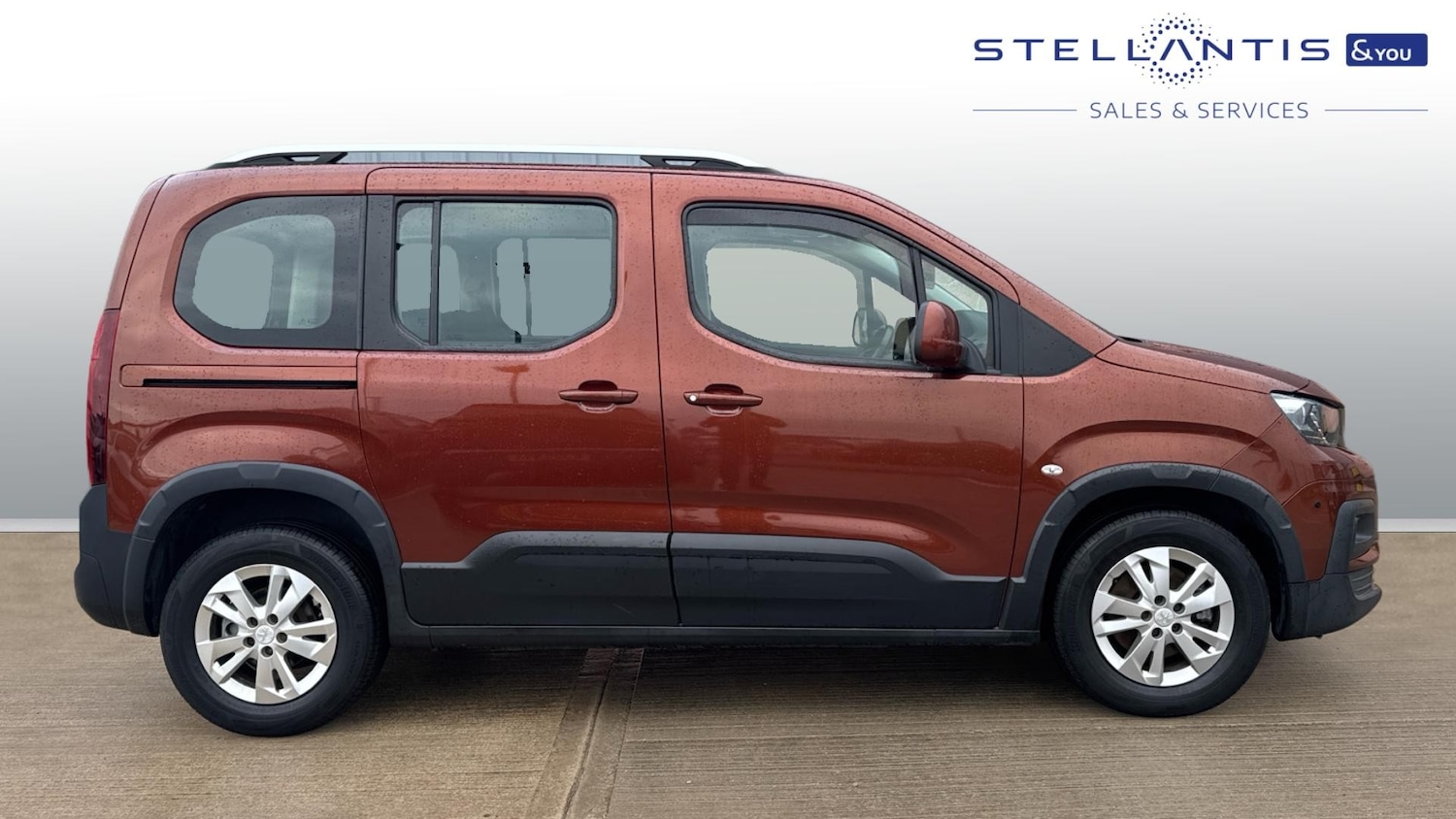 Used Peugeot Rifter 2018 for sale - 77009451: Photo 2