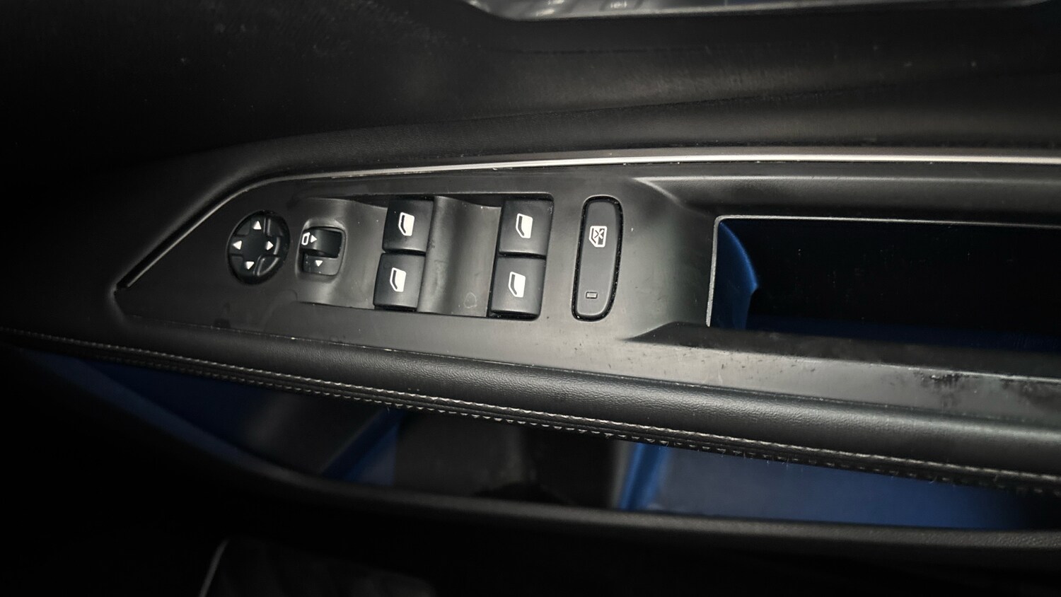 Used Peugeot 5008 2018 for sale - 76772559: Photo 23