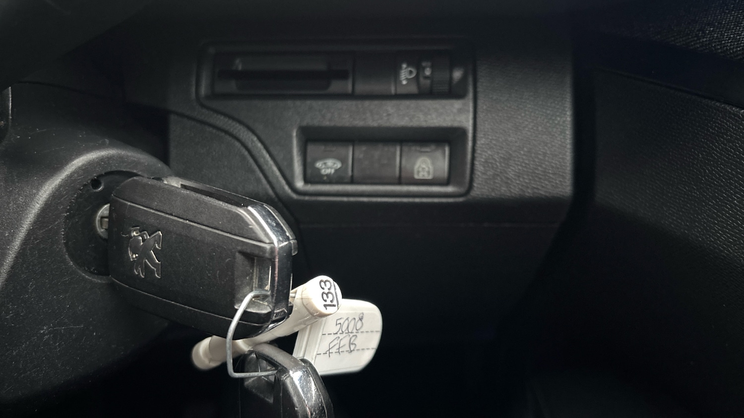 Used Peugeot 5008 2018 for sale - 76772559: Photo 35