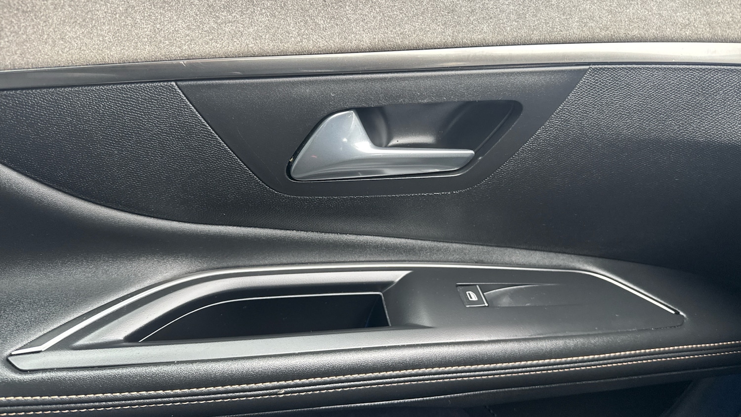 Used Peugeot 5008 2022 for sale - 77332398: Photo 41