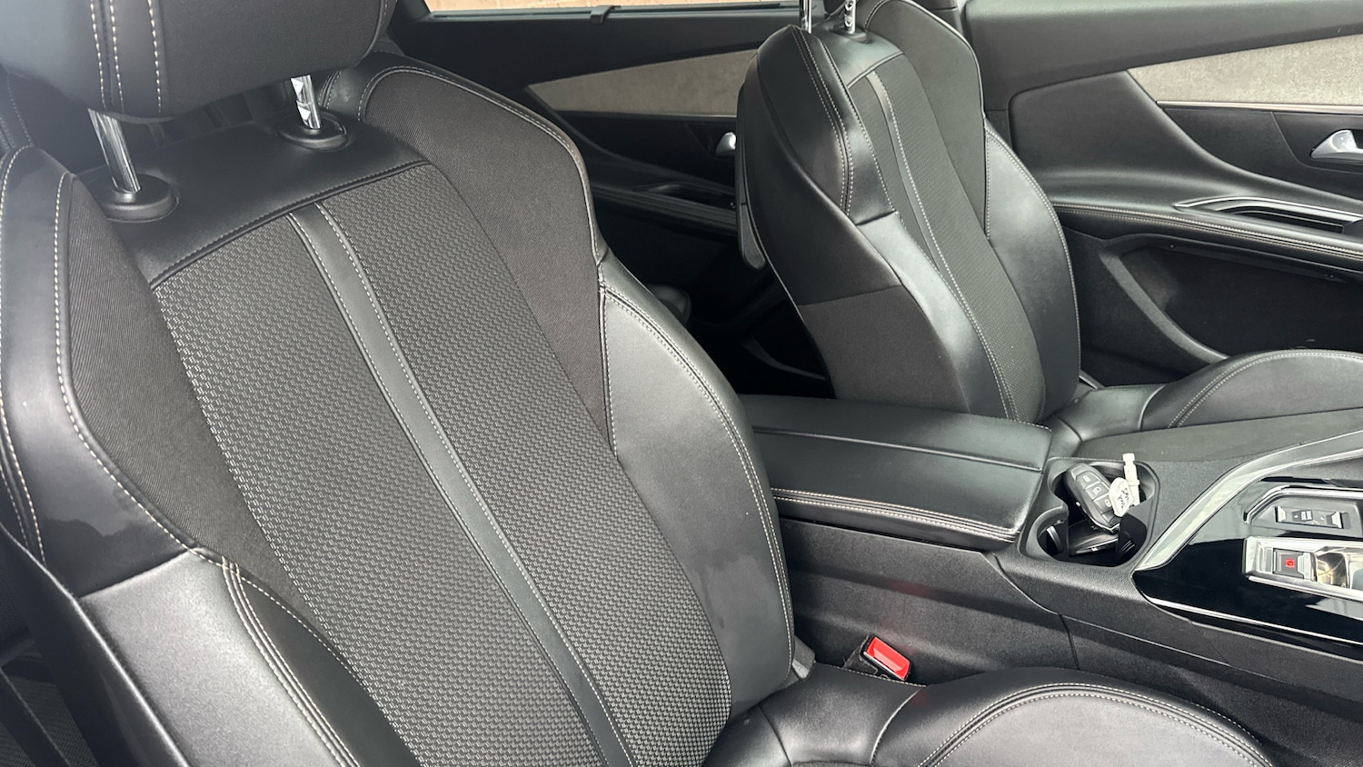 Used Peugeot 5008 2022 for sale - 77332398: Photo 42