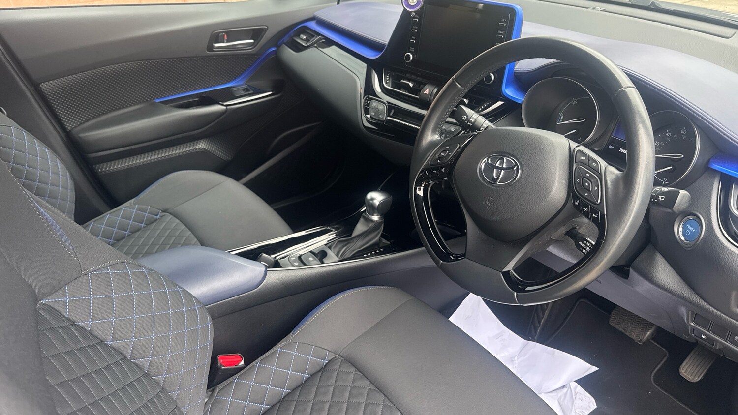 Used Toyota C-HR 2020 for sale - 77292673: Photo 11