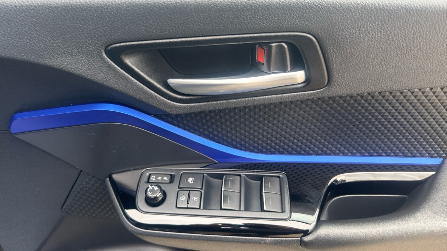 Used Toyota C-HR 2020 for sale - 77292673: Photo 22