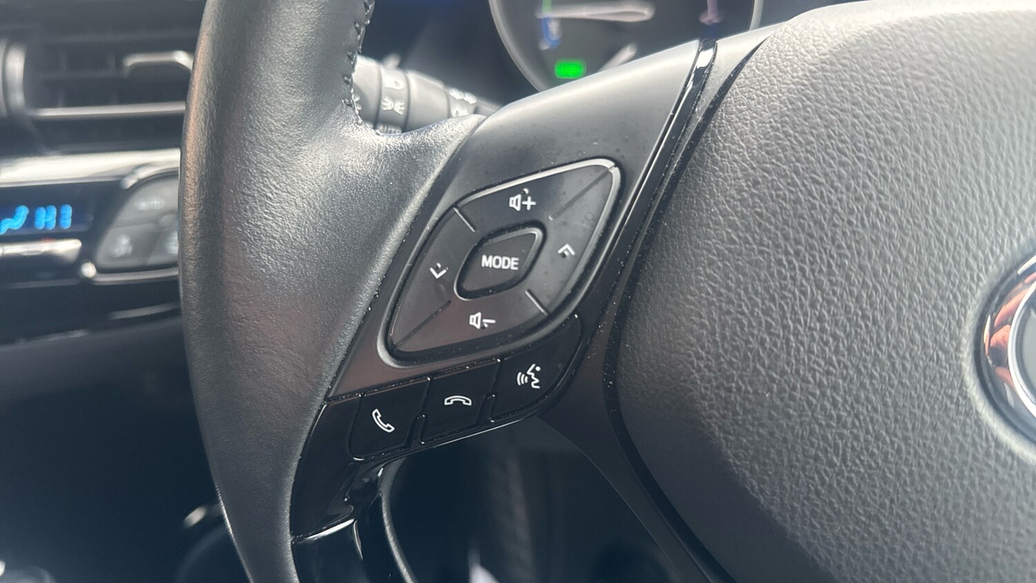 Used Toyota C-HR 2020 for sale - 77292673: Photo 23