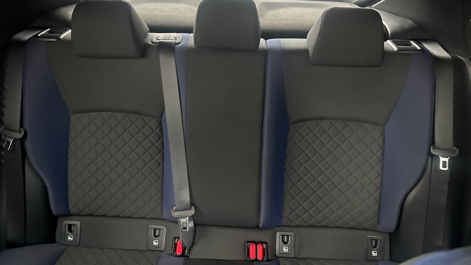 Used Toyota C-HR 2020 for sale - 77292673: Photo 25