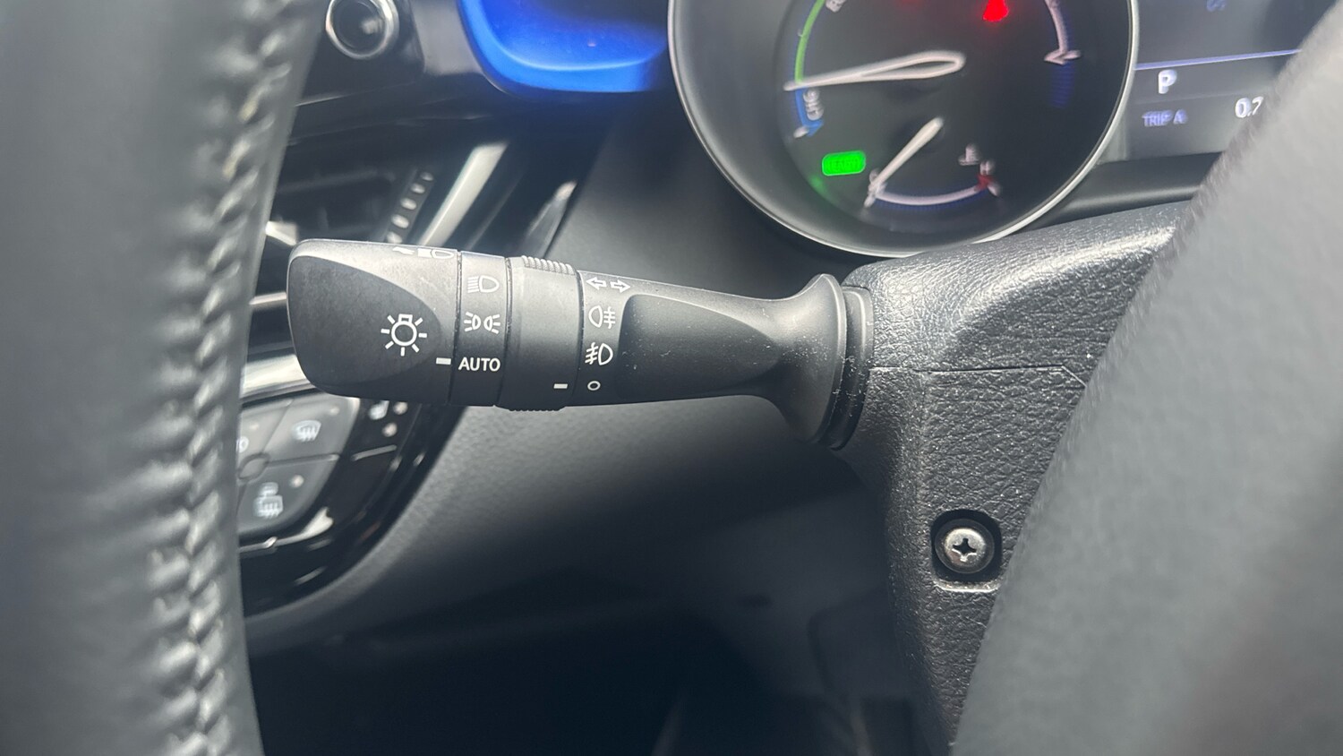 Used Toyota C-HR 2020 for sale - 77292673: Photo 27