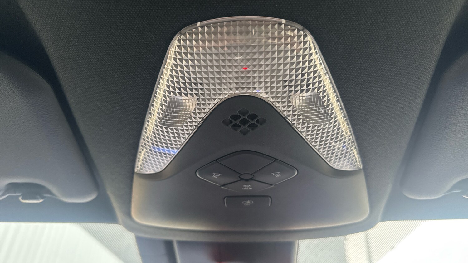 Used Toyota C-HR 2020 for sale - 77292673: Photo 39