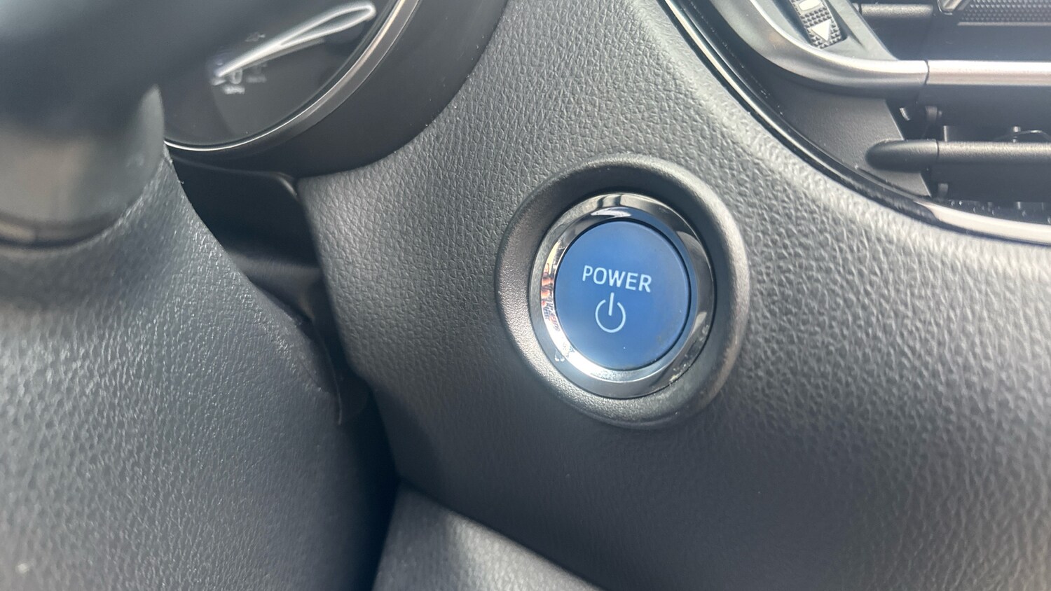 Used Toyota C-HR 2020 for sale - 77292673: Photo 40