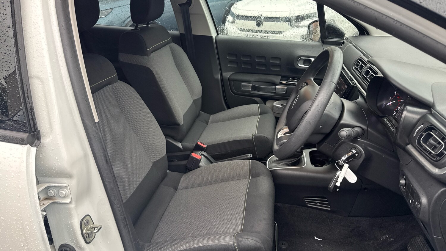 Used Citroen C3 2023 for sale - 75742142: Photo 42